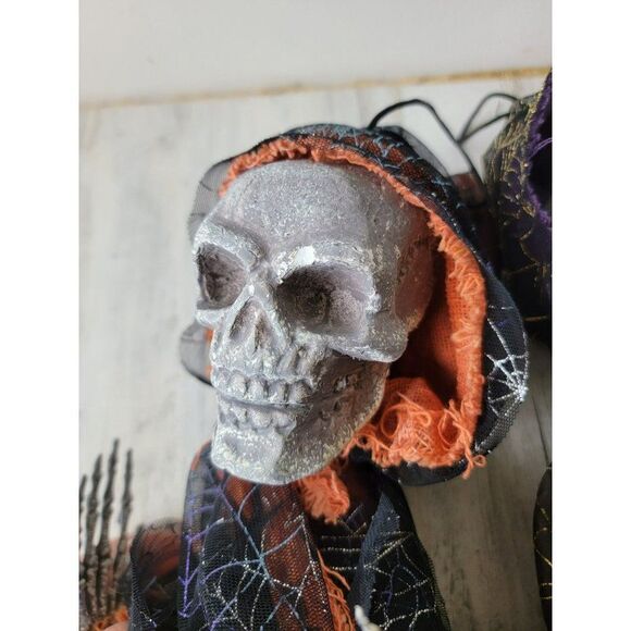 Spider web Grim Reaper AS IS hanging skeleton Halloween set decor - Picture 8 of 11